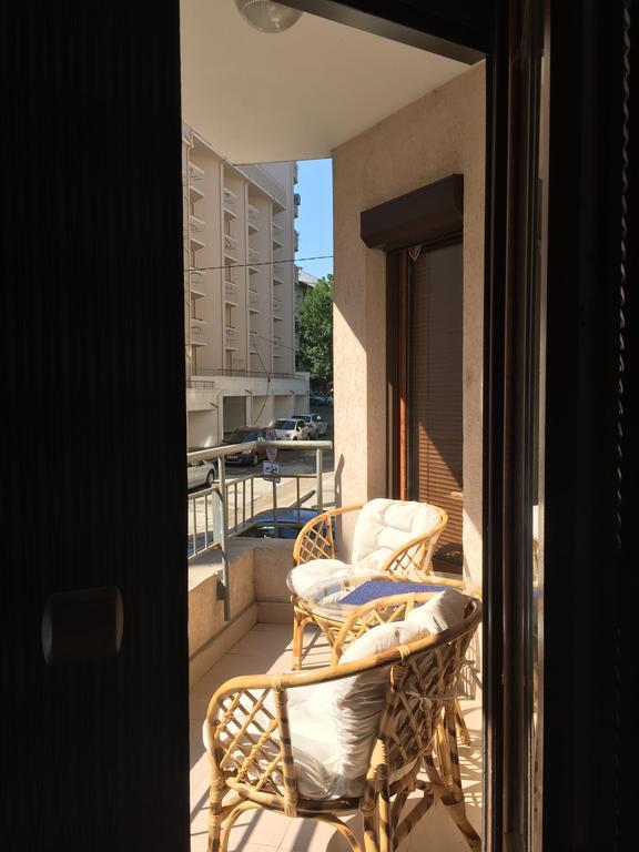 Apartment Perushtiza 3 Burgas Esterno foto
